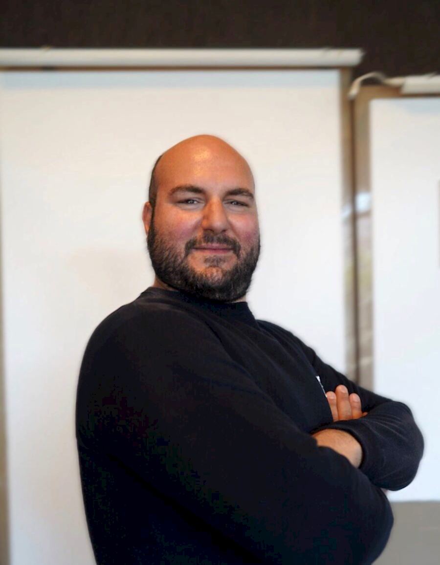 Burç Tansu / Sanat Yönetmeni